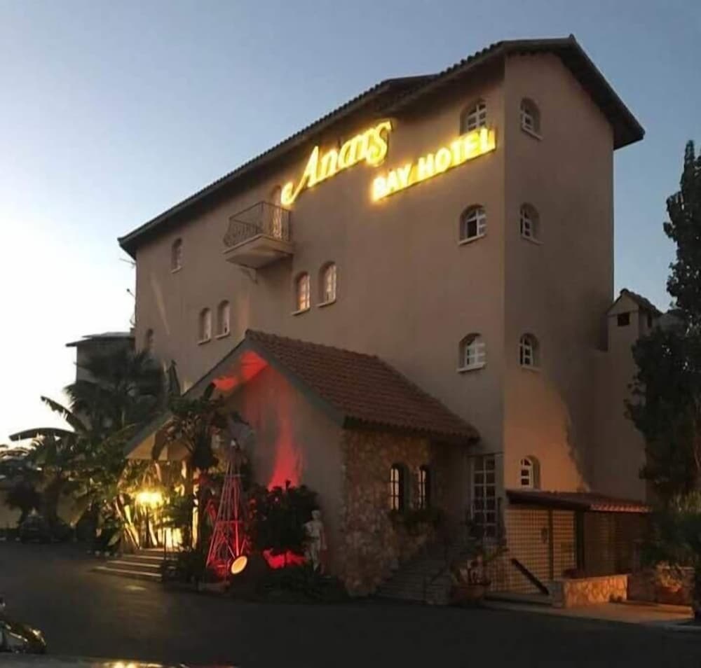 Anais Bay Hotel — Hotel building in Protaras, Famagusta Region
