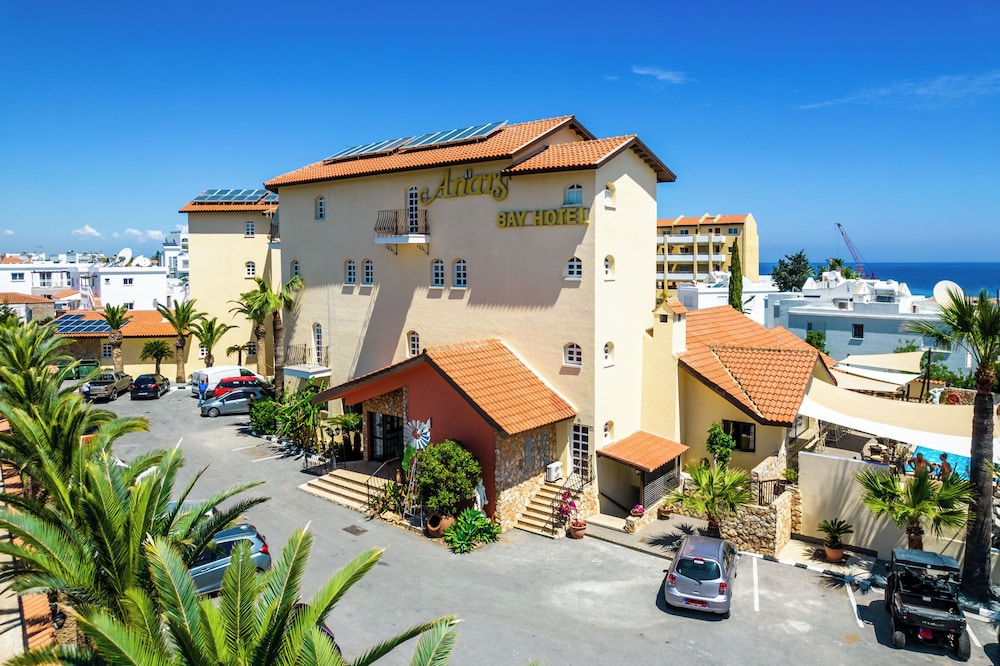 Anais Bay Hotel — Hotel building in Protaras, Famagusta Region