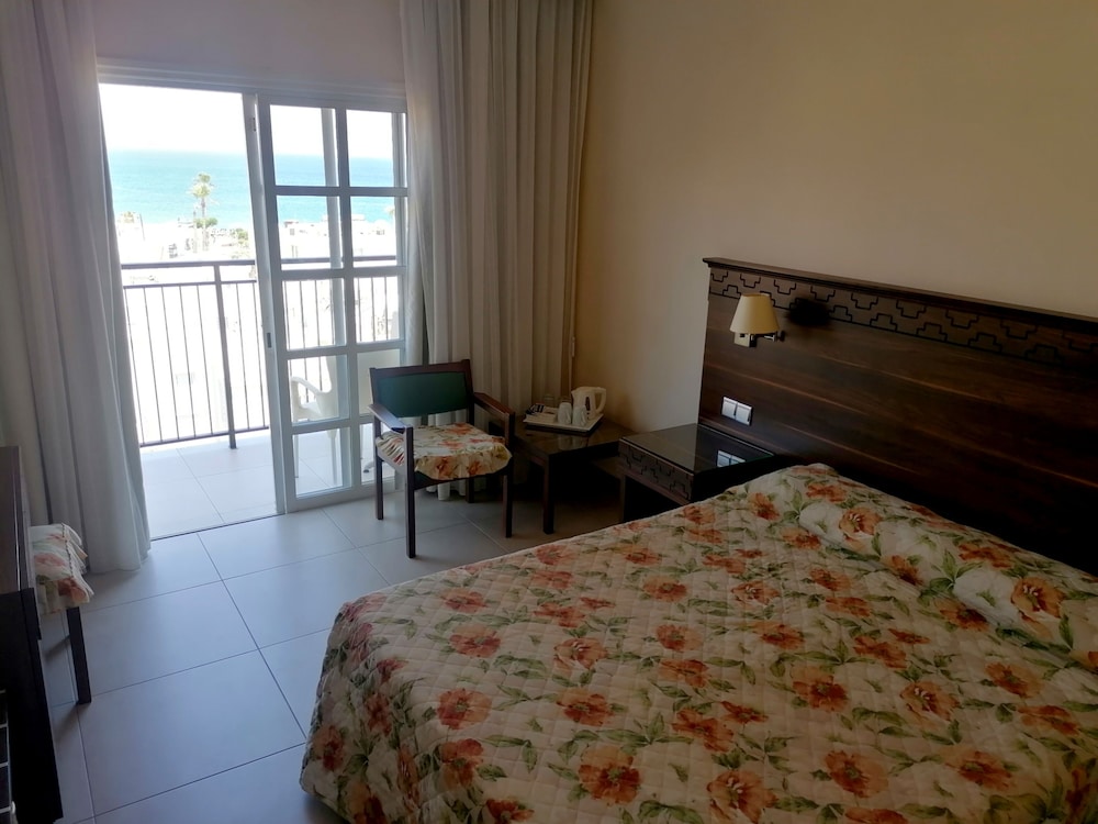 Anais Bay Hotel — Hotel rooms in Protaras, Famagusta Region