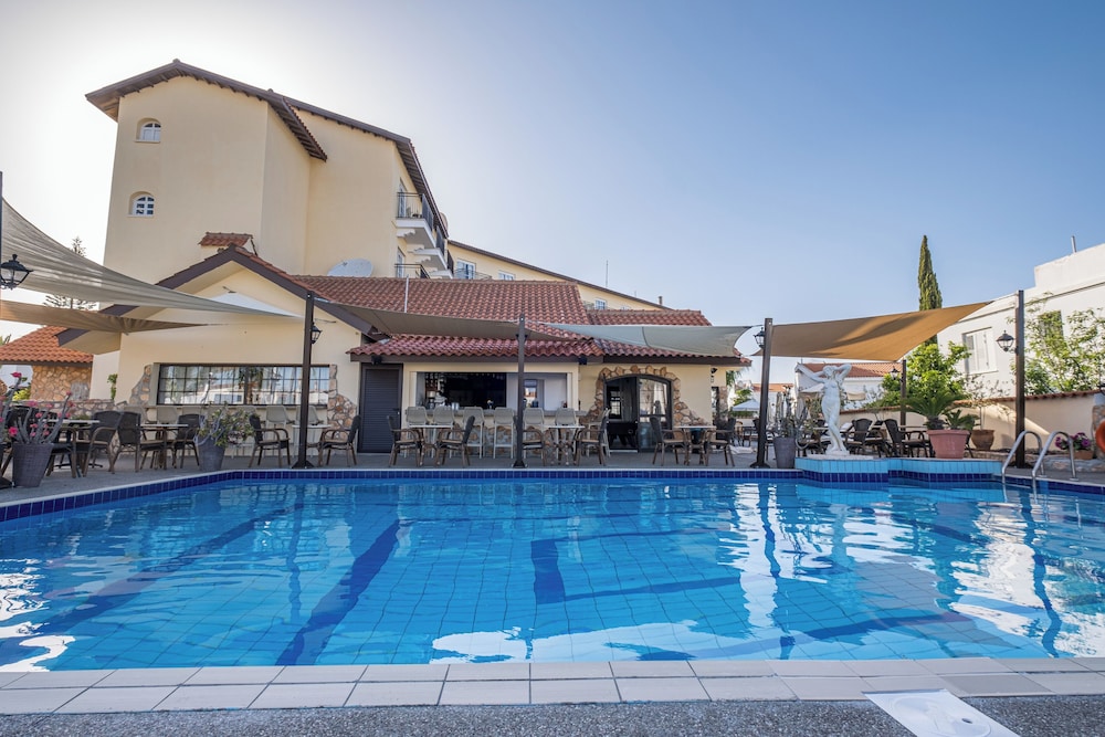 Anais Bay Hotel — Swimming pool in Protaras, Famagusta Region
