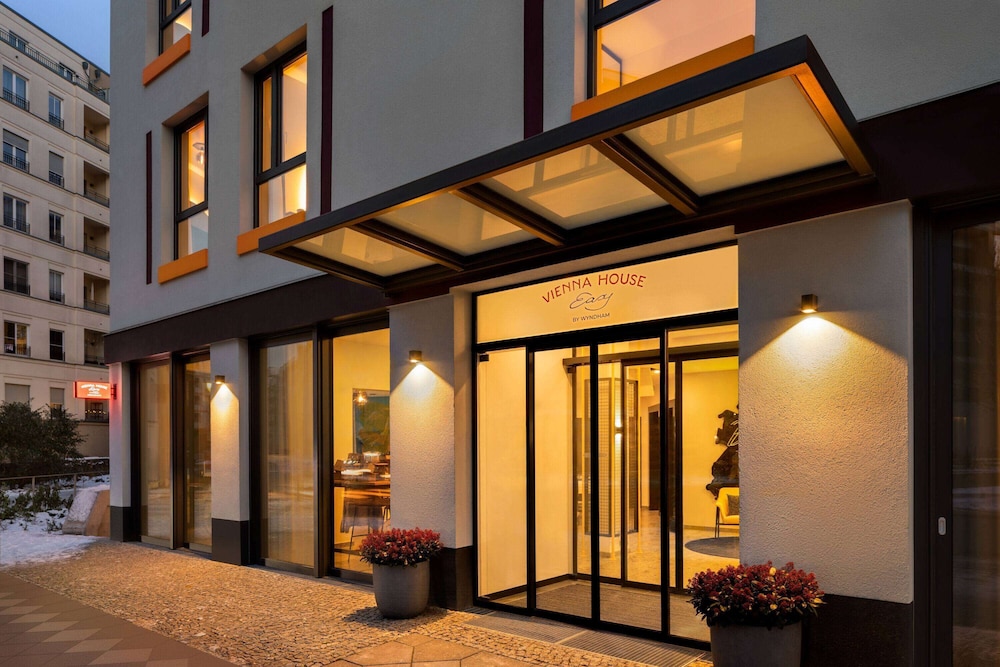 B&B HOTEL Berlin-Kreuzberg — Hotel building in Berlin, Berlin
