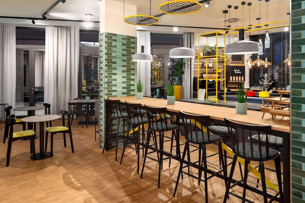 B&B HOTEL Berlin-Kreuzberg — Restaurant & bars in Berlin, Berlin