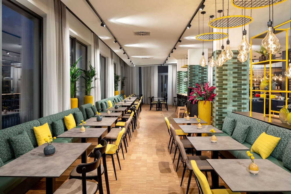 B&B HOTEL Berlin-Kreuzberg — Restaurant & bars in Berlin, Berlin