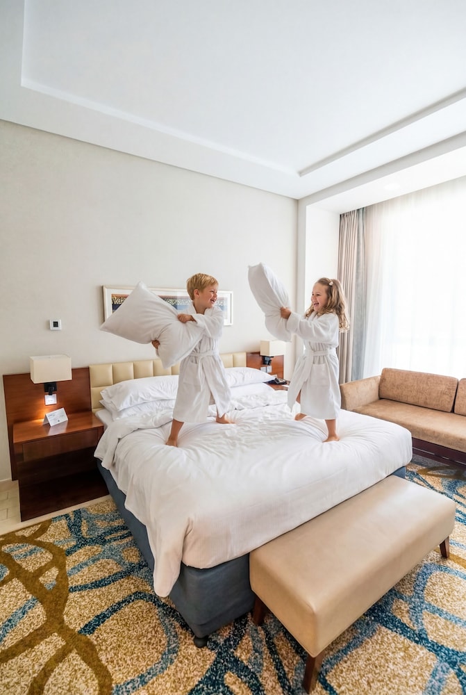 DoubleTree by Hilton Dubai - Jumeirah Beach — Hotel rooms in Dubai