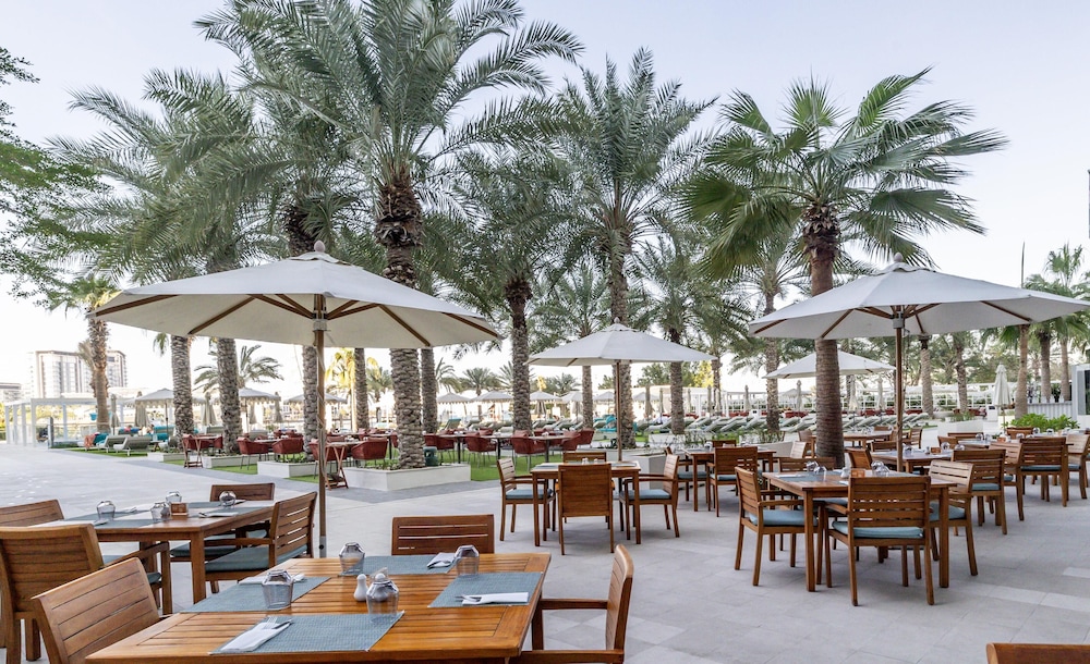 DoubleTree by Hilton Dubai - Jumeirah Beach — Restaurant & bars in Dubai