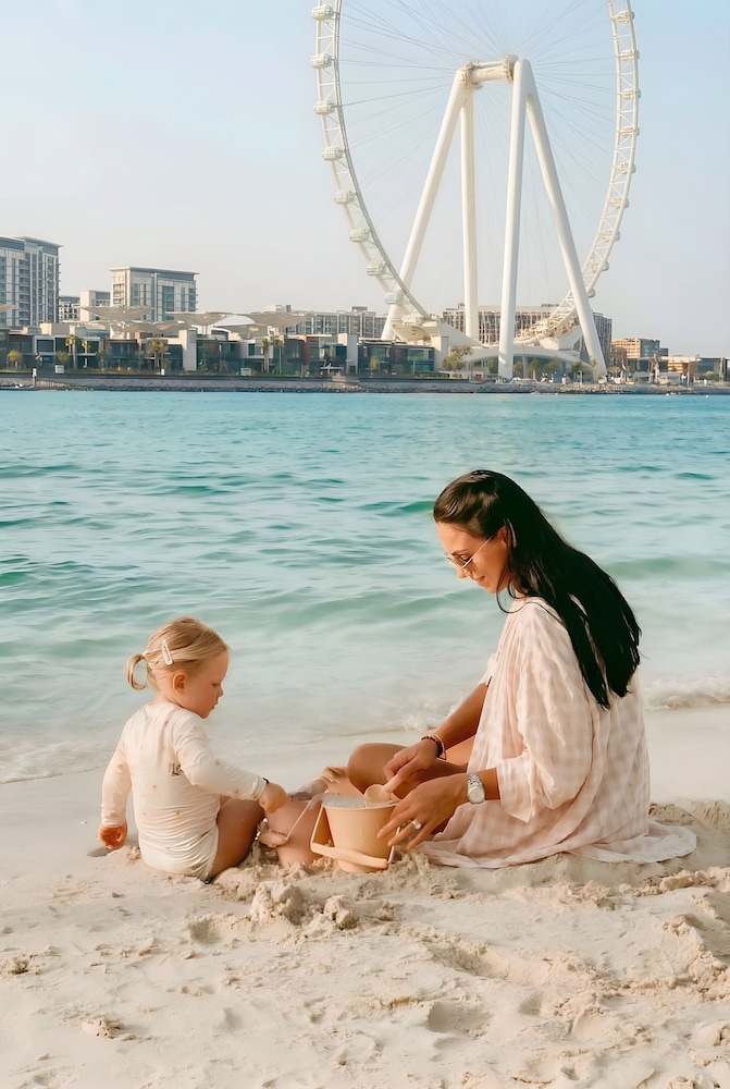 DoubleTree by Hilton Dubai - Jumeirah Beach — Beach in Dubai