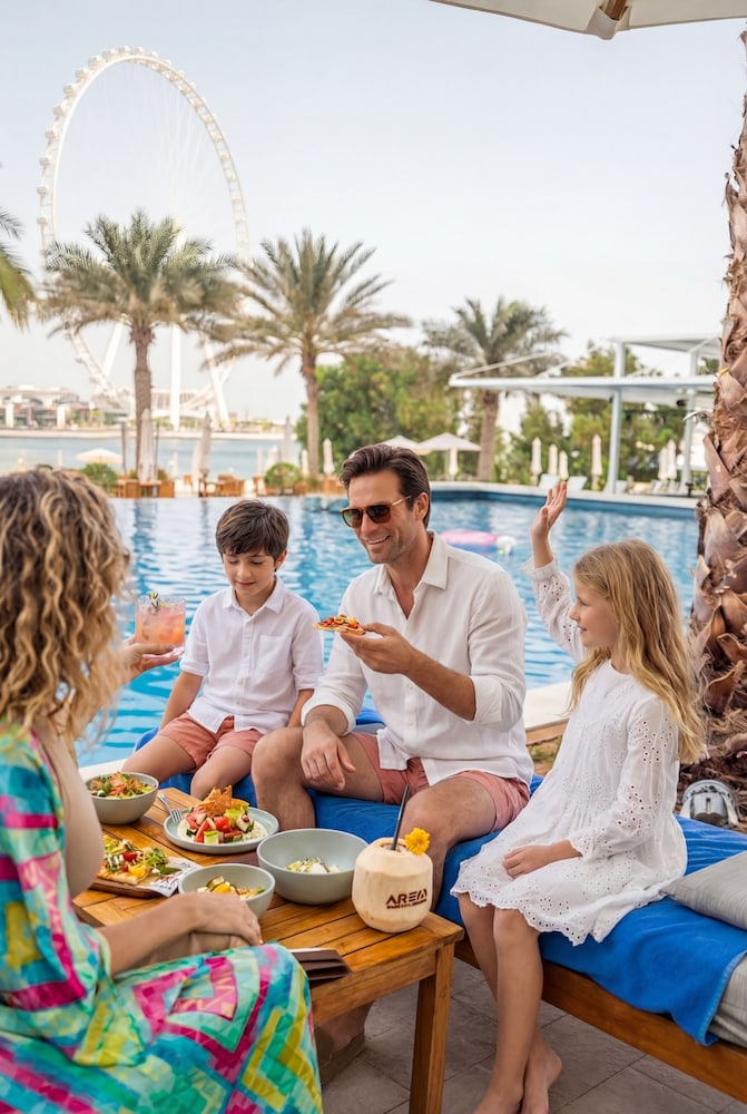 DoubleTree by Hilton Dubai - Jumeirah Beach — Swimming pool in Dubai