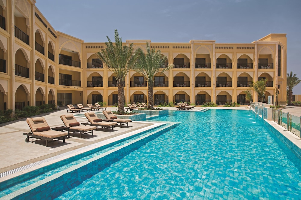 DoubleTree by Hilton Resort & Spa Marjan Island — Swimming pool in Ras al Khaimah