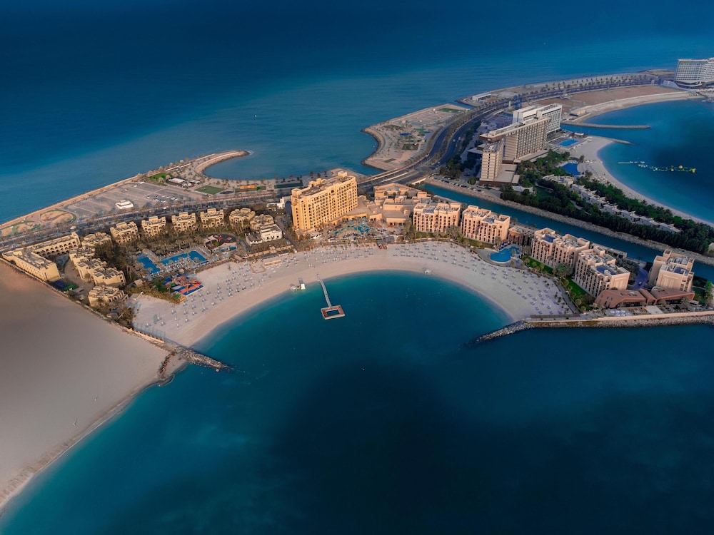 DoubleTree by Hilton Resort & Spa Marjan Island — Beach in Ras al Khaimah