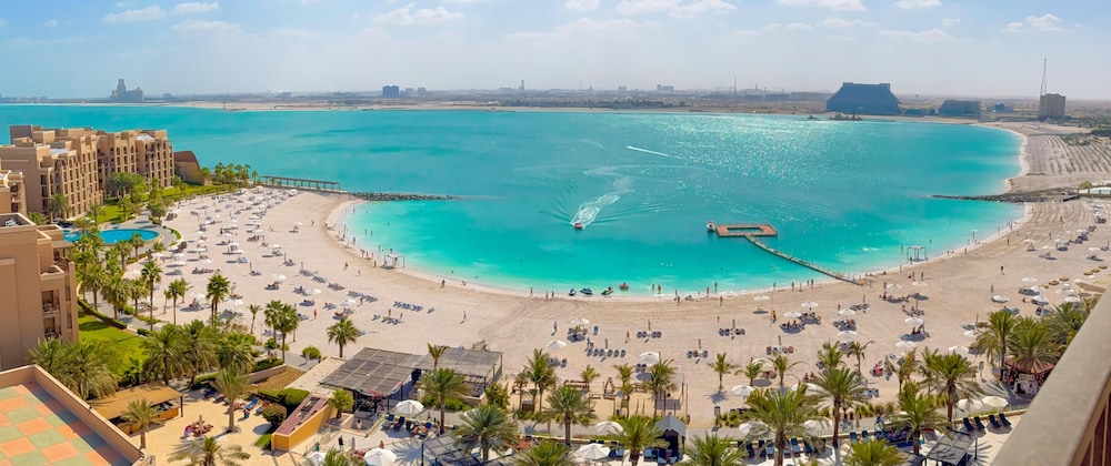 DoubleTree by Hilton Resort & Spa Marjan Island — Beach in Ras al Khaimah