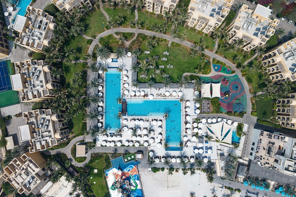 DoubleTree by Hilton Resort & Spa Marjan Island — Swimming pool in Ras al Khaimah