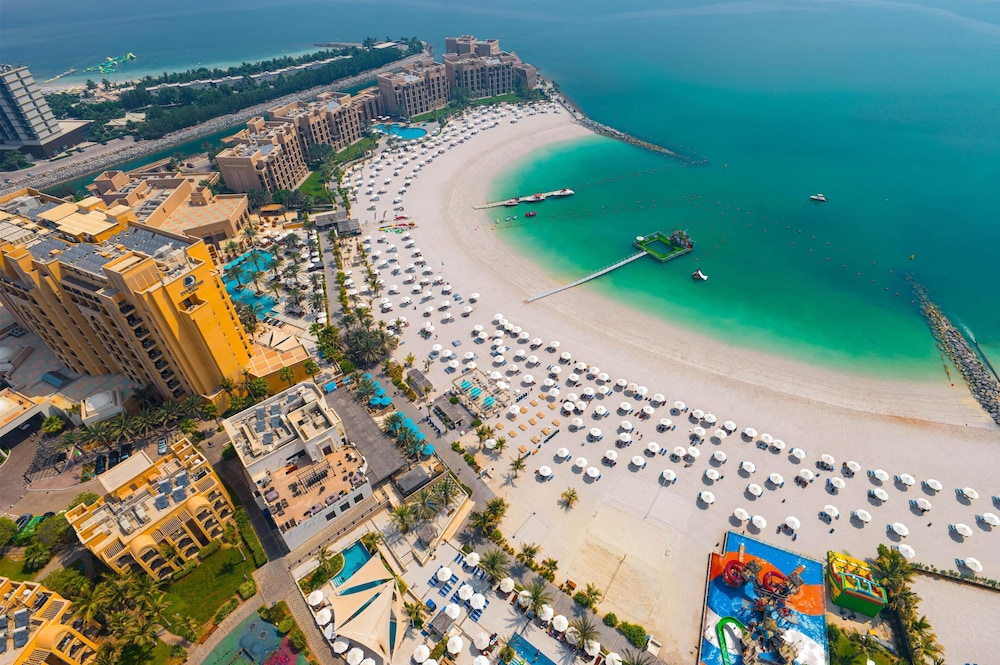 DoubleTree by Hilton Resort & Spa Marjan Island — Beach in Ras al Khaimah