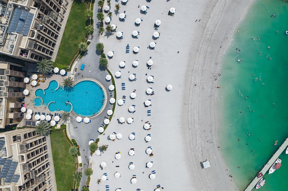 DoubleTree by Hilton Resort & Spa Marjan Island — Beach in Ras al Khaimah