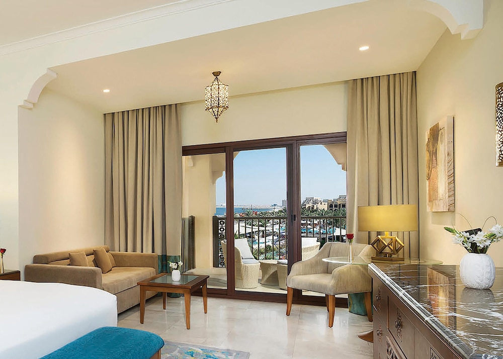 DoubleTree by Hilton Resort & Spa Marjan Island — Hotel rooms in Ras al Khaimah