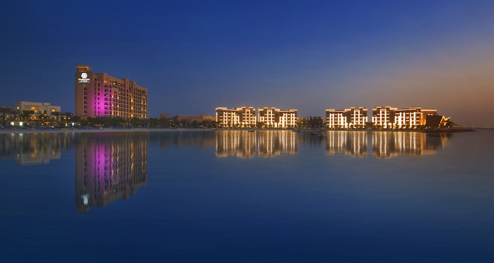 DoubleTree by Hilton Resort & Spa Marjan Island — Hotel building in Ras al Khaimah