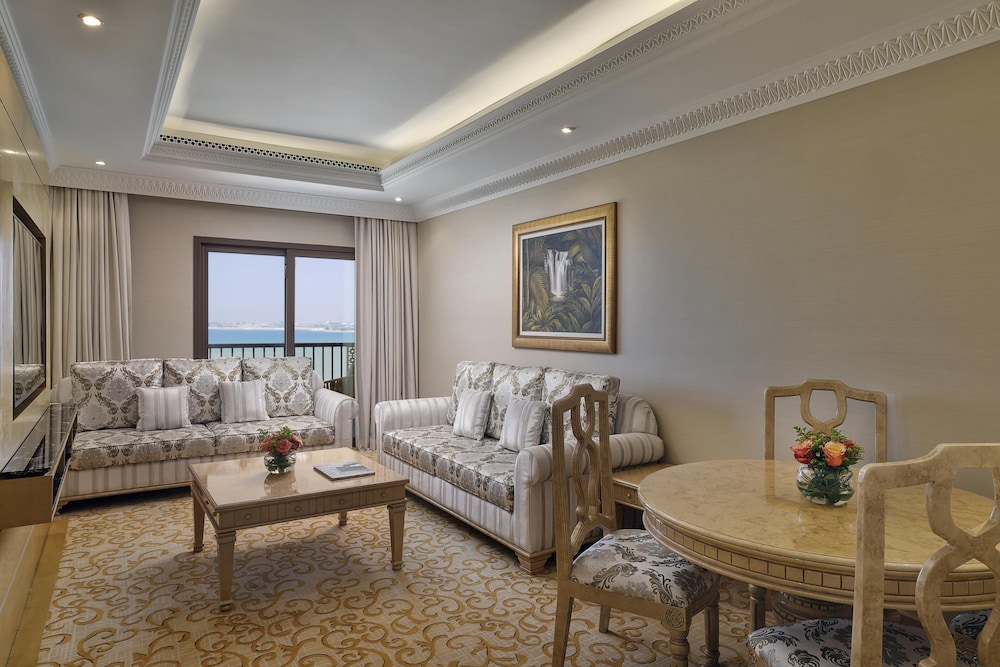 DoubleTree by Hilton Resort & Spa Marjan Island — Hotel rooms in Ras al Khaimah