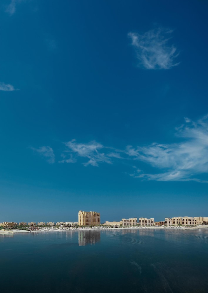 DoubleTree by Hilton Resort & Spa Marjan Island — Hotel building in Ras al Khaimah