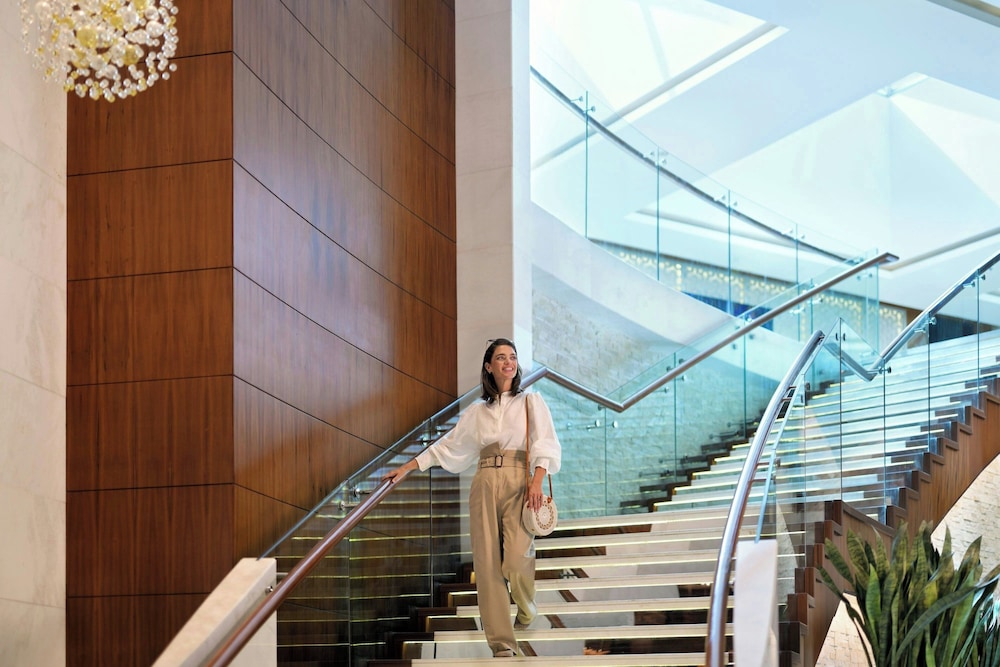 Marriott Hotel Al Jaddaf, Dubai — Hotel building in Dubai