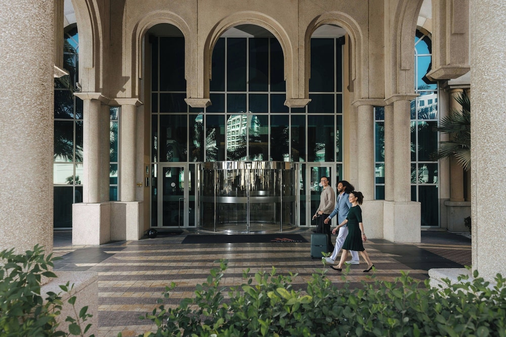Marriott Hotel Al Jaddaf, Dubai — Hotel building in Dubai