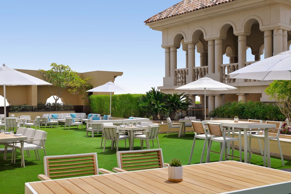 Marriott Hotel Al Jaddaf, Dubai — Restaurant & bars in Dubai