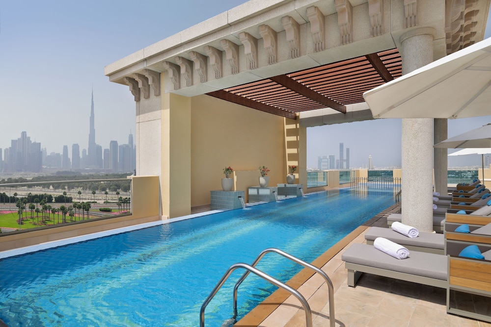 Marriott Hotel Al Jaddaf, Dubai — Swimming pool in Dubai