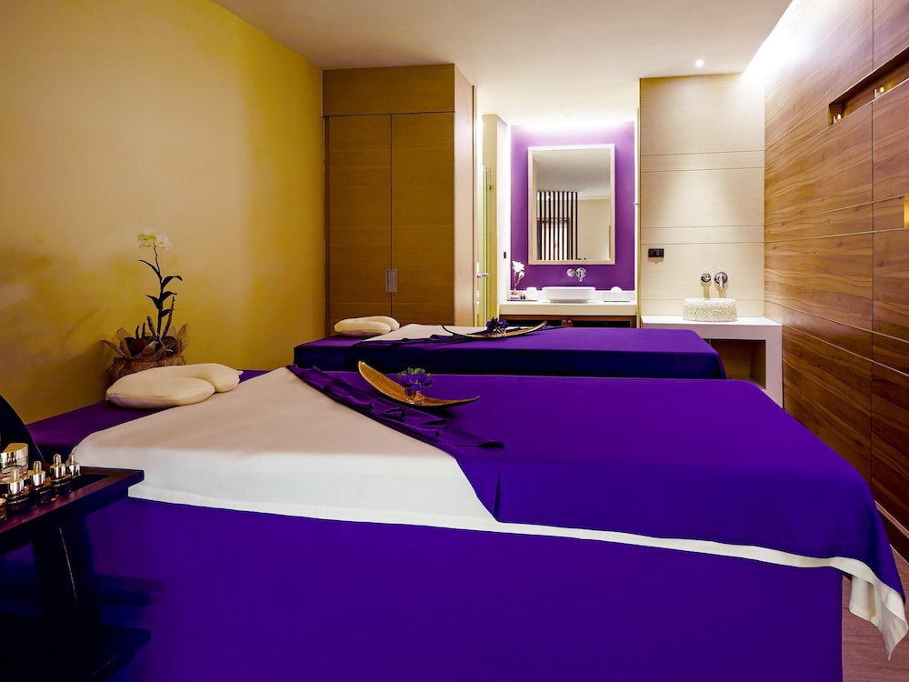 Grand Mercure Phuket Patong — Spa in Patong Beach, Phuket Province