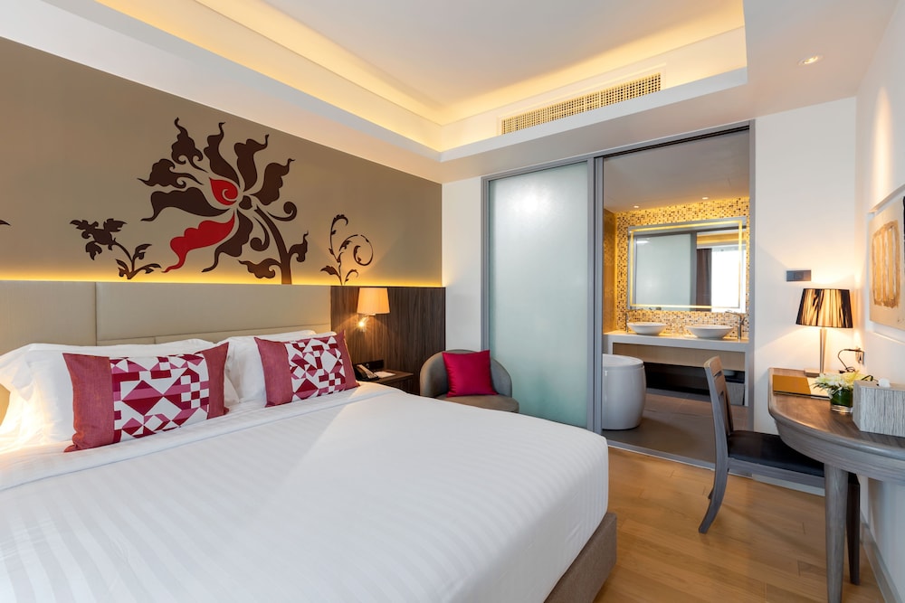 Grand Mercure Phuket Patong — Hotel rooms in Patong Beach, Phuket Province