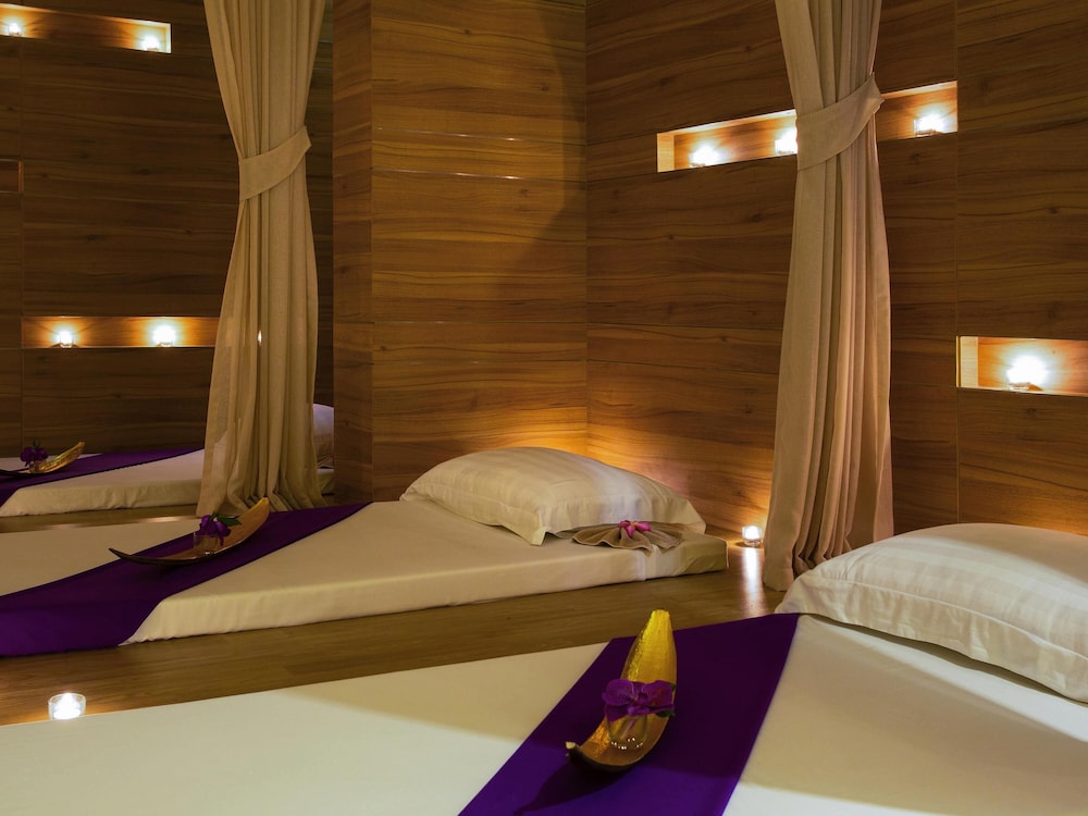 Grand Mercure Phuket Patong — Hotel rooms in Patong Beach, Phuket Province