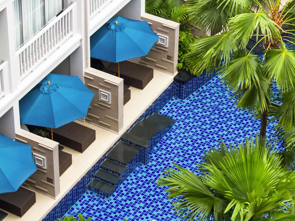 Grand Mercure Phuket Patong — Swimming pool in Patong Beach, Phuket Province
