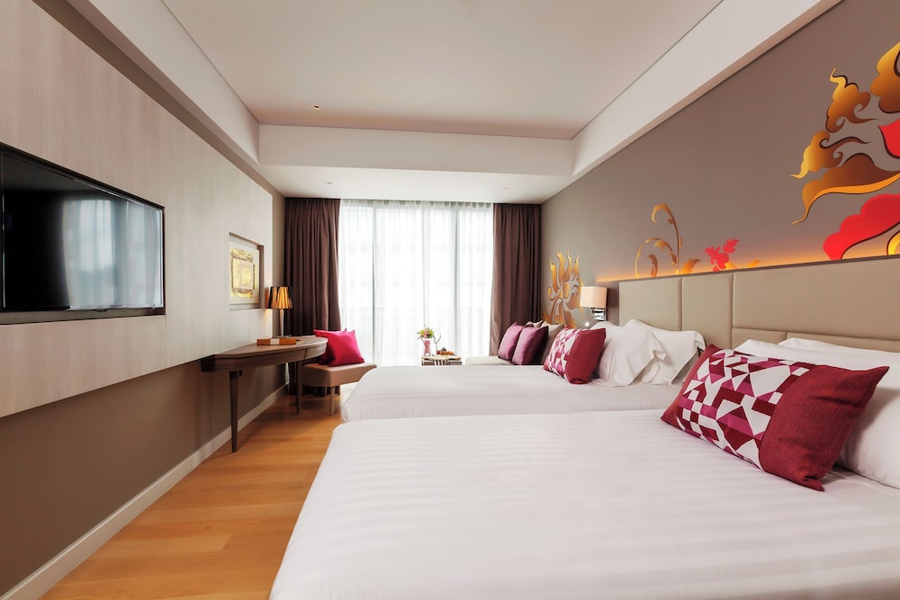 Grand Mercure Phuket Patong — Hotel rooms in Patong Beach, Phuket Province