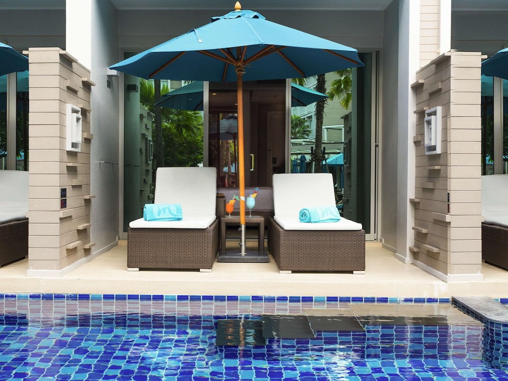 Grand Mercure Phuket Patong — Swimming pool in Patong Beach, Phuket Province