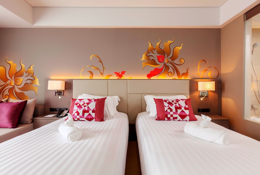Grand Mercure Phuket Patong — Hotel rooms in Patong Beach, Phuket Province