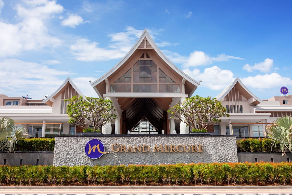 Grand Mercure Phuket Patong — Hotel building in Patong Beach, Phuket Province