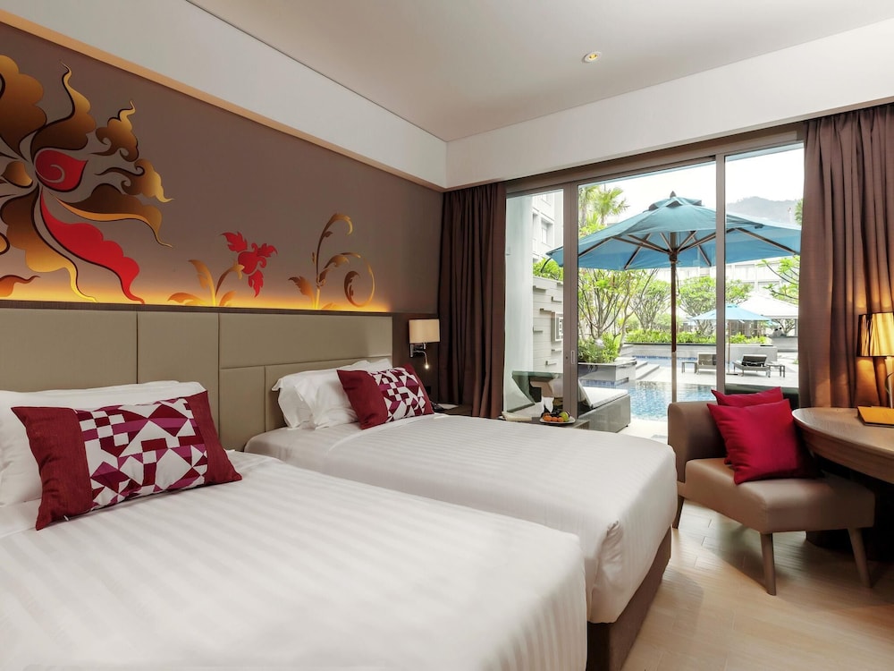Grand Mercure Phuket Patong — Hotel rooms in Patong Beach, Phuket Province