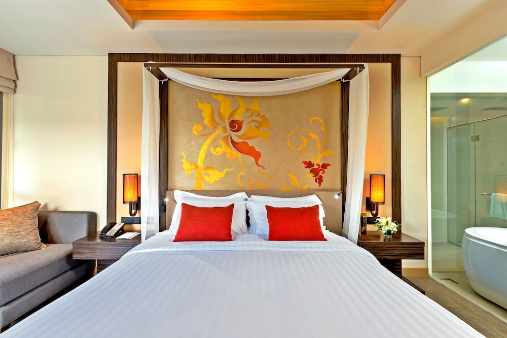 Grand Mercure Phuket Patong — Hotel rooms in Patong Beach, Phuket Province