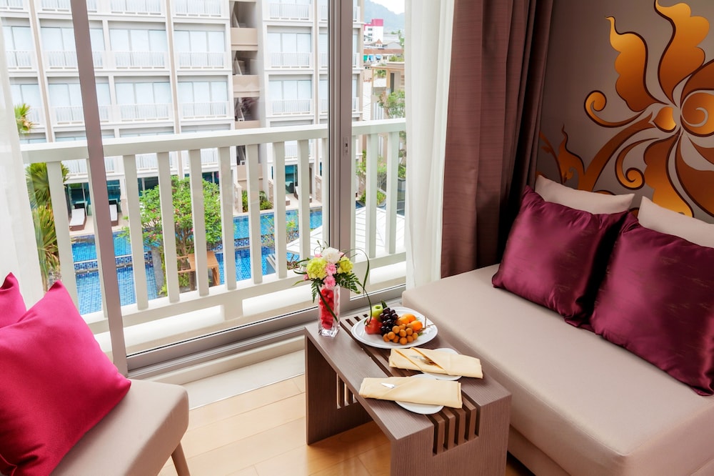 Grand Mercure Phuket Patong — Hotel rooms in Patong Beach, Phuket Province