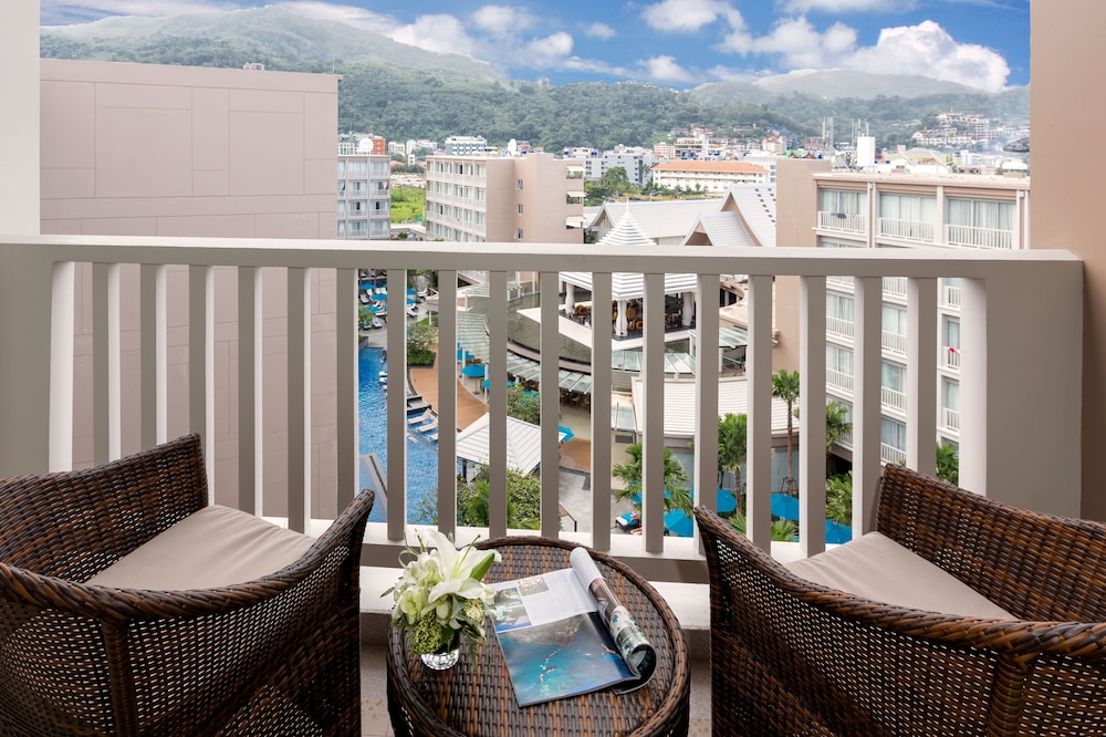 Grand Mercure Phuket Patong — Hotel rooms in Patong Beach, Phuket Province