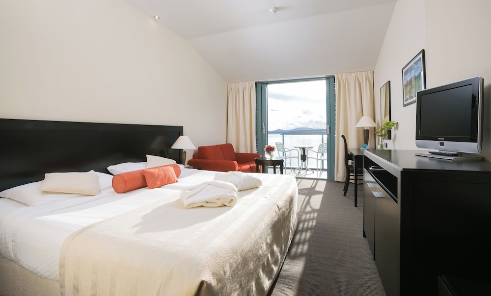 Admiral Grand Hotel — Hotel rooms in Slano, Dubrovnik-Neretva
