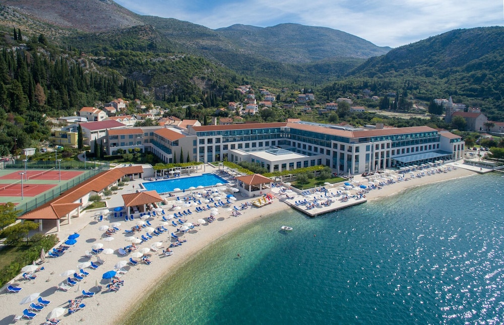 Admiral Grand Hotel — Beach in Slano, Dubrovnik-Neretva