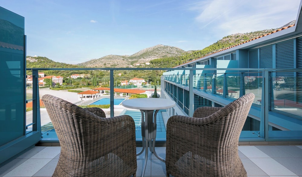 Admiral Grand Hotel — Swimming pool in Slano, Dubrovnik-Neretva