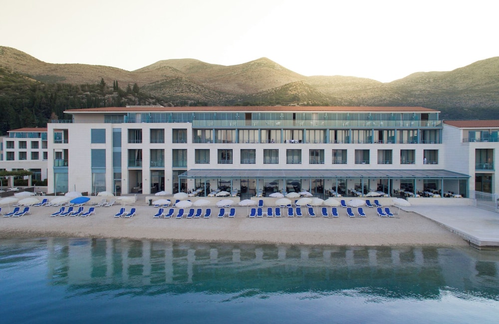 Admiral Grand Hotel — Beach in Slano, Dubrovnik-Neretva