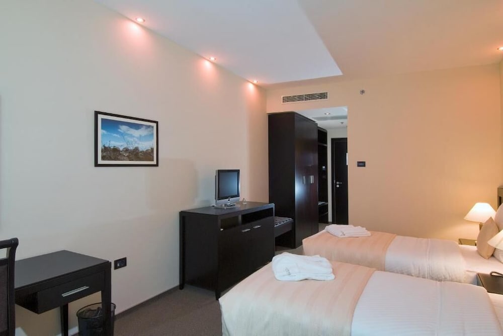Admiral Grand Hotel — Hotel rooms in Slano, Dubrovnik-Neretva