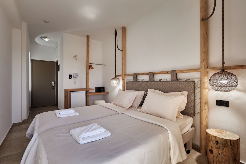 Asana Hotel — Hotel rooms in Hersonissos