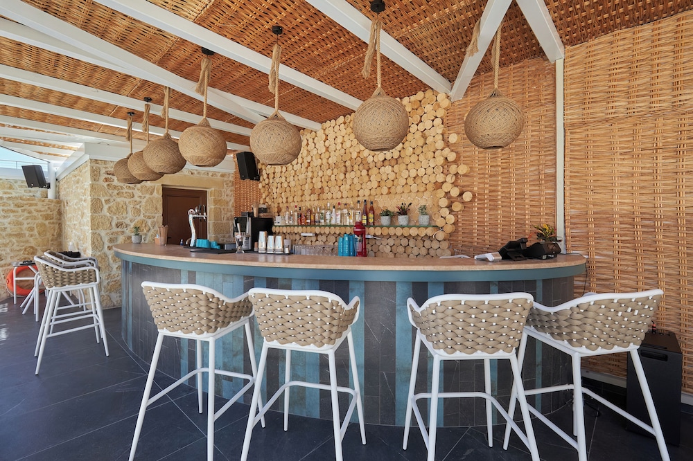 Asana Hotel — Restaurant & bars in Hersonissos