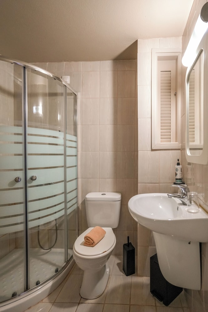 Asana Hotel — Hotel rooms in Hersonissos