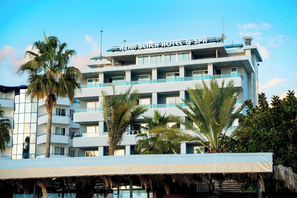 Azak Beach Hotel — Main photo in Alanya