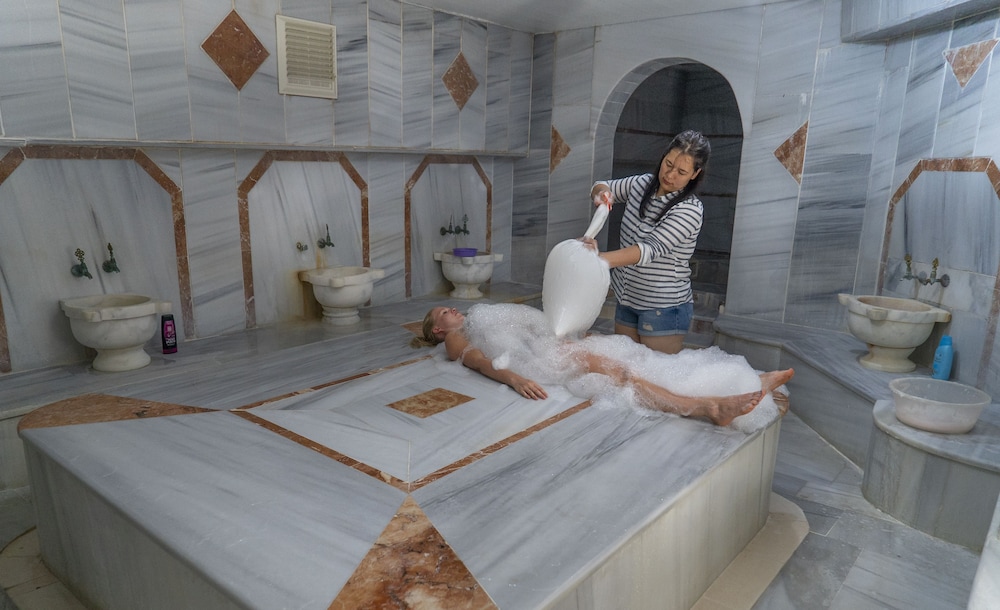 Azak Beach Hotel — Spa in Alanya