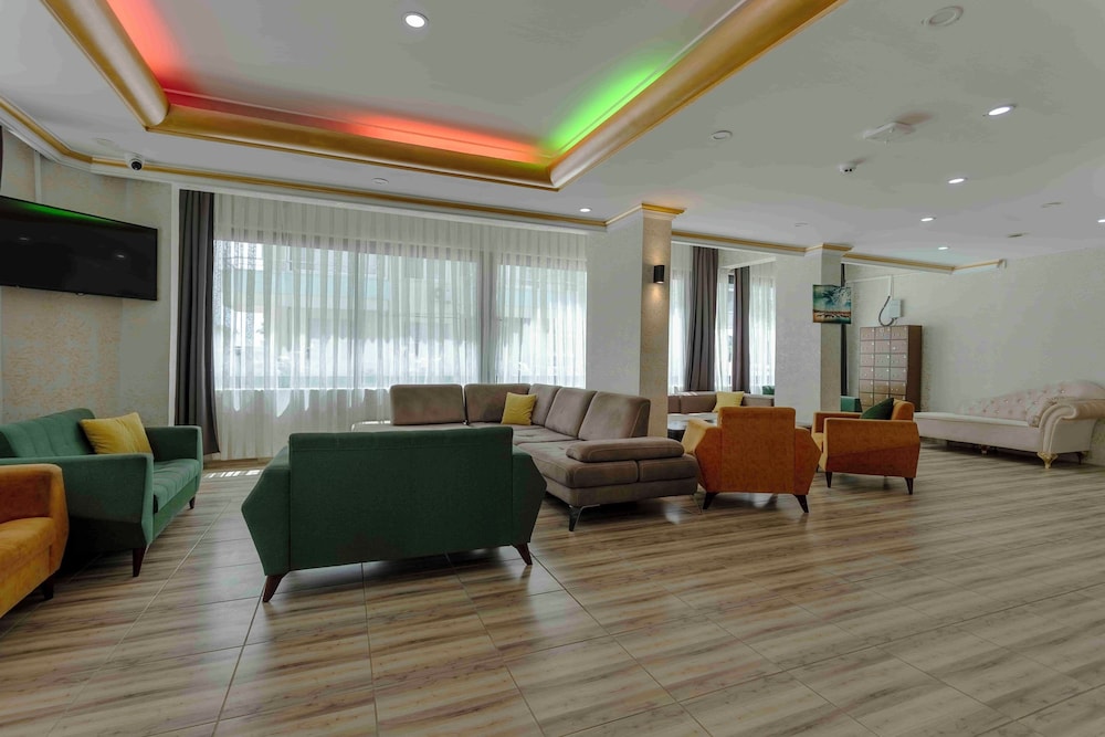 BEST ALANYA OTEL — Hotel building in Alanya