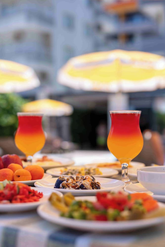 BEST ALANYA OTEL — Restaurant & bars in Alanya