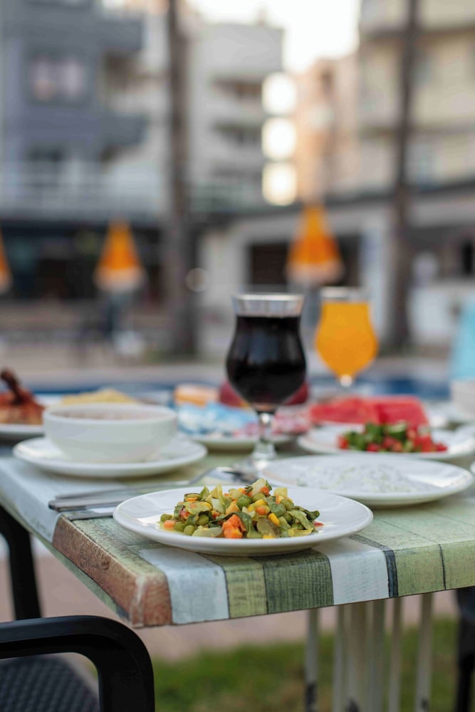 BEST ALANYA OTEL — Restaurant & bars in Alanya